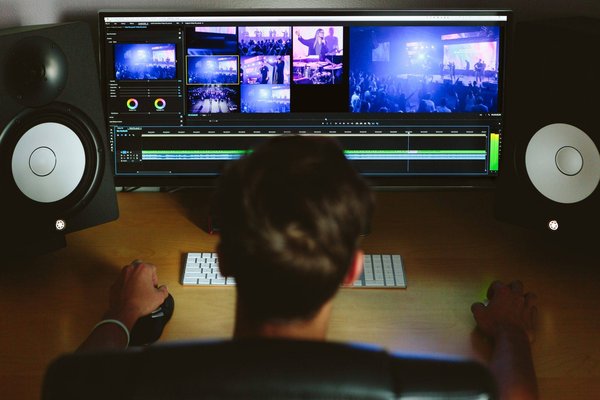 Top 10 des Logiciels de Photographie pour les Pros: Optimisez Votre Flux de Travail